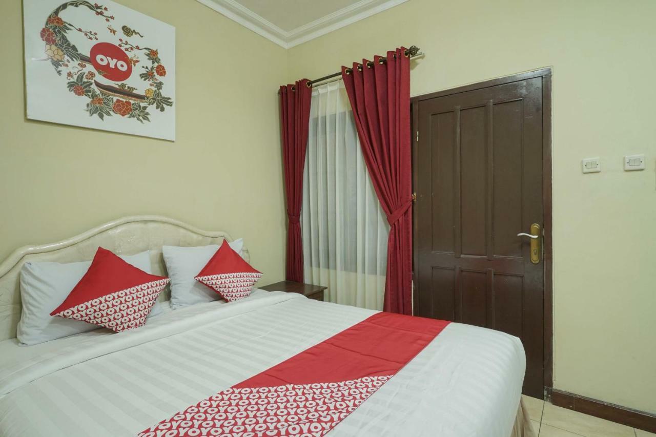 Oyo 804 Ndalem Maharani Guest House Jogyakarta Zewnętrze zdjęcie