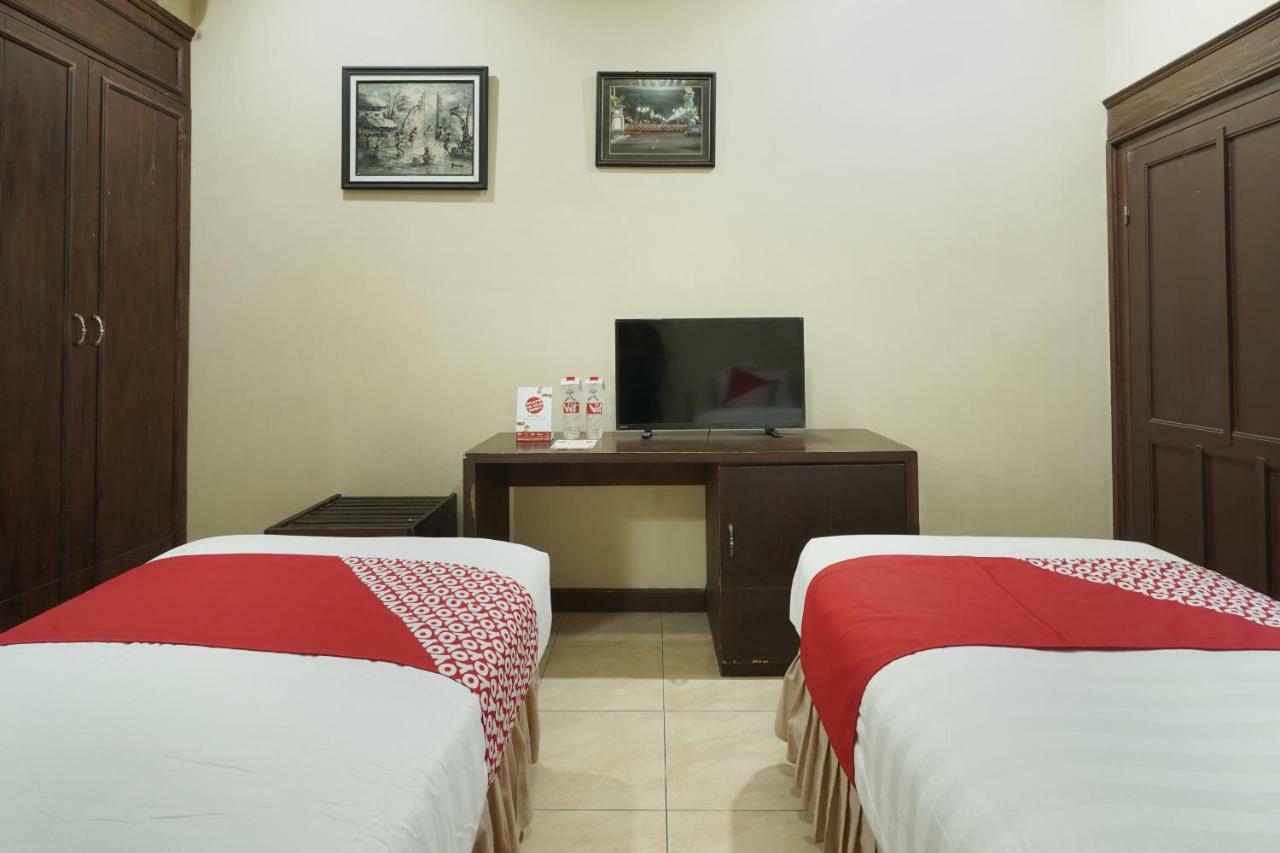 Oyo 804 Ndalem Maharani Guest House Jogyakarta Zewnętrze zdjęcie