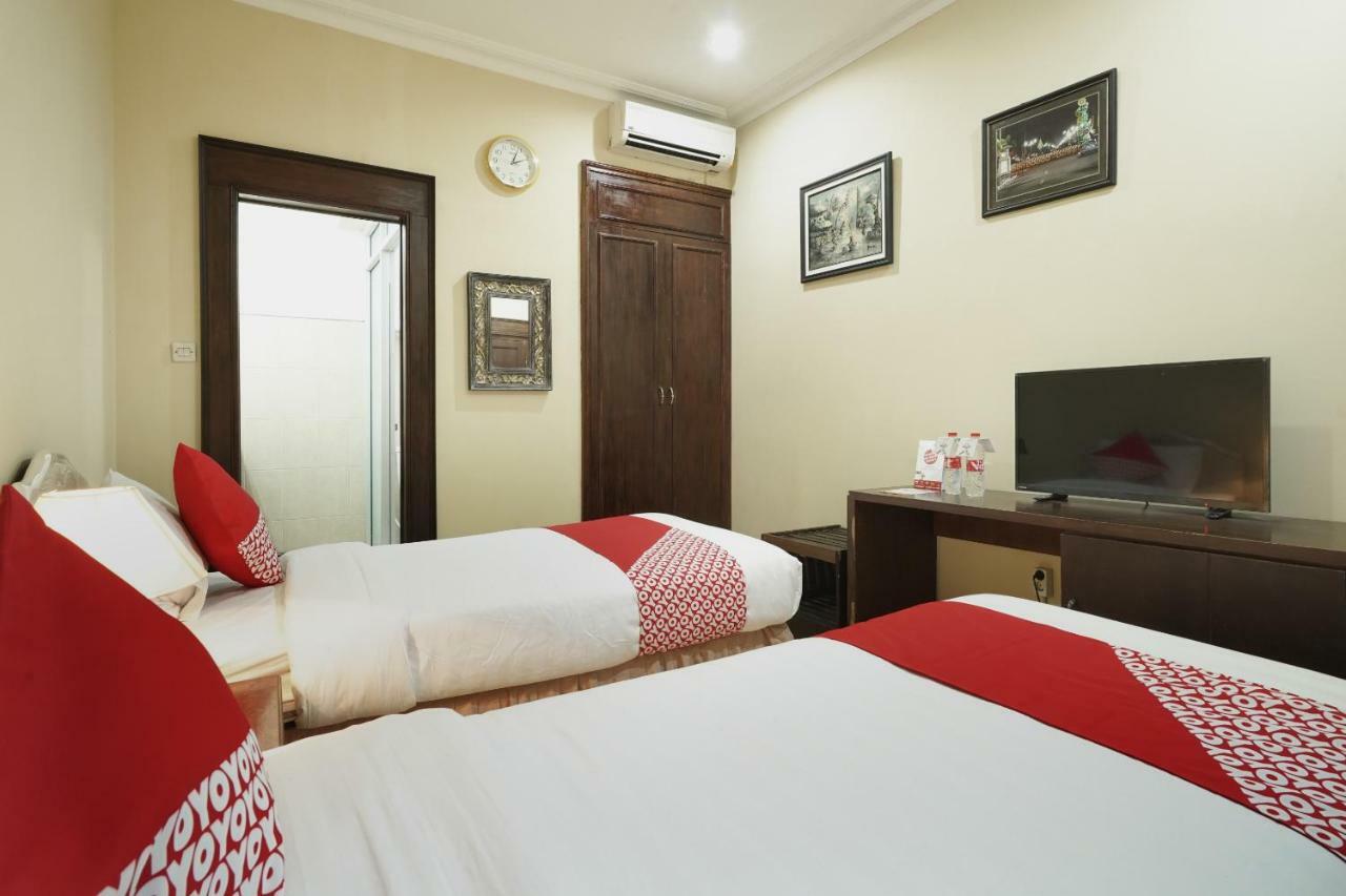 Oyo 804 Ndalem Maharani Guest House Jogyakarta Zewnętrze zdjęcie