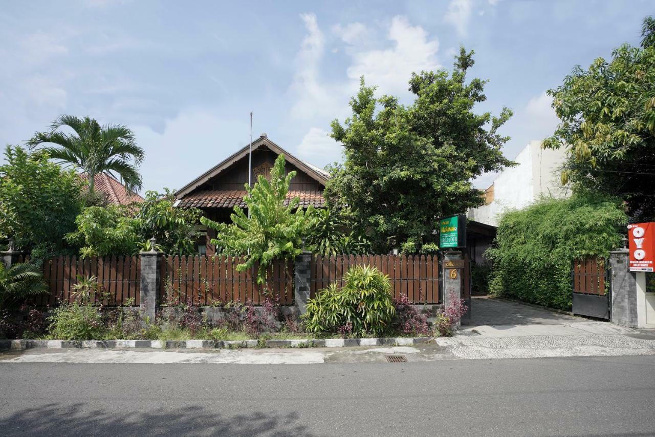 Oyo 804 Ndalem Maharani Guest House Jogyakarta Zewnętrze zdjęcie