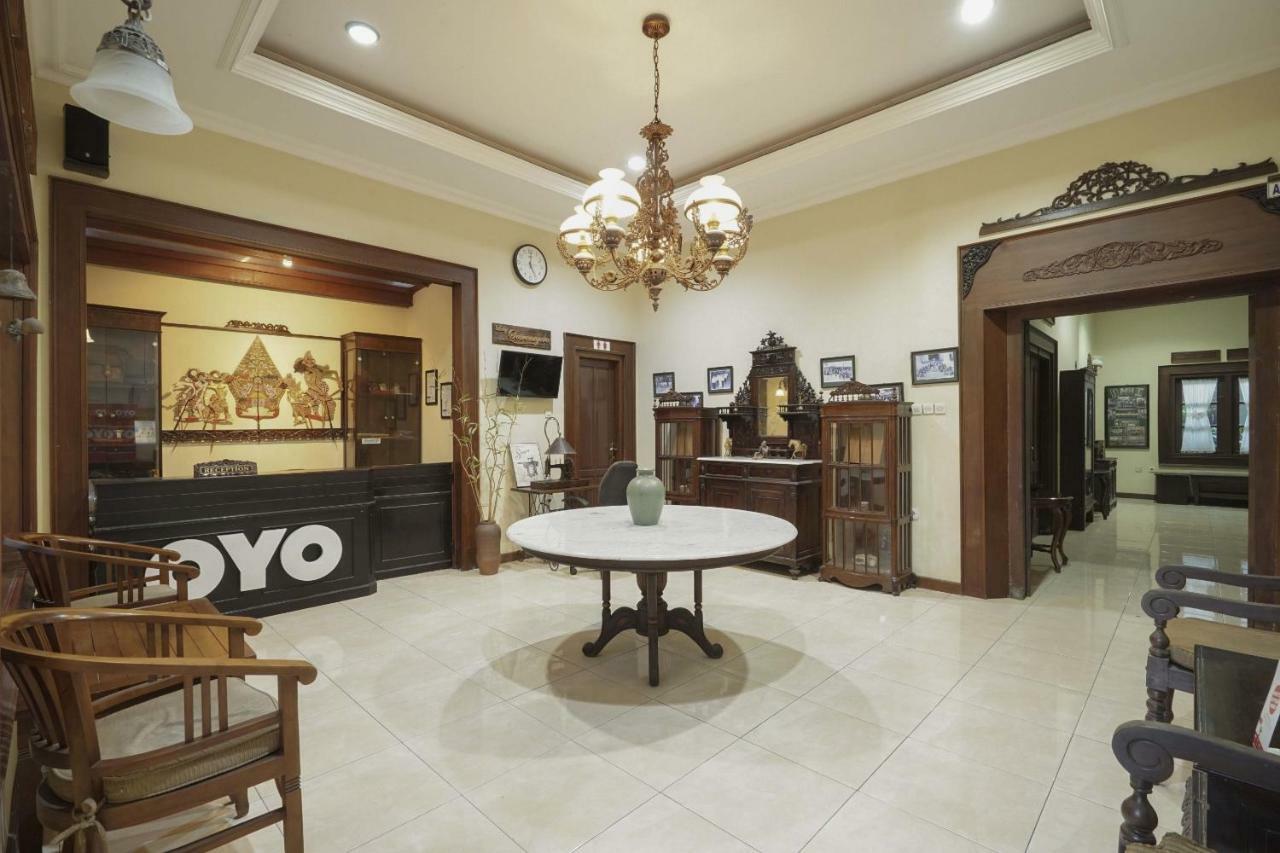 Oyo 804 Ndalem Maharani Guest House Jogyakarta Zewnętrze zdjęcie