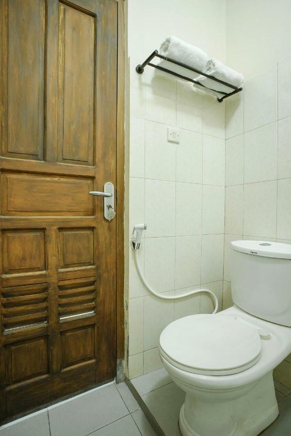 Oyo 804 Ndalem Maharani Guest House Jogyakarta Zewnętrze zdjęcie
